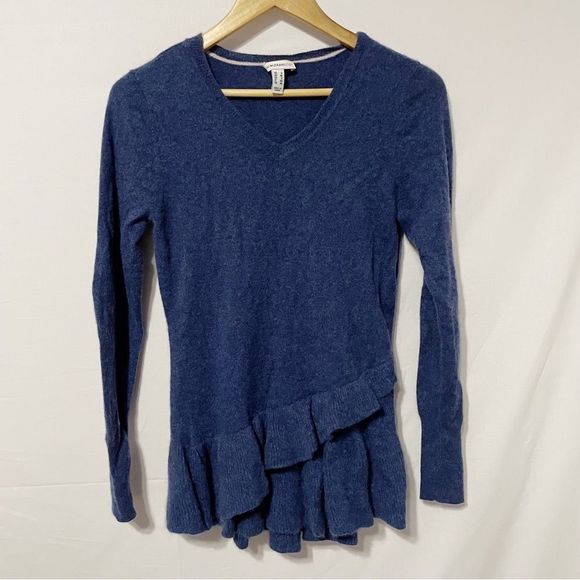 S 100% Cashmere Blue Ruffle Sweater Isaac Mizrahi Live! Pullover V Neck - Picture 2 of 9
